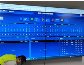 深圳地铁站65寸液晶拼接屏案例